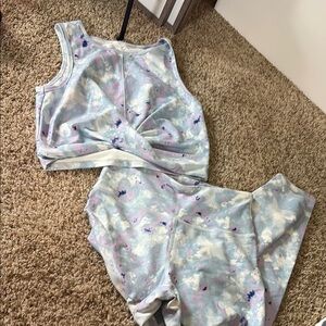 Wildfox Sweat size XL athletic legging & crop top matching set EUC